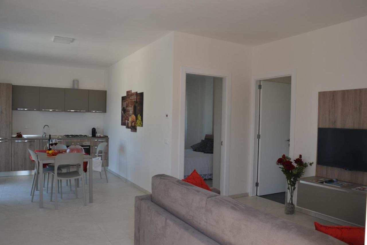Il Tramonto Apartment - Villaggio Di Mary لوكوروتوندو المظهر الخارجي الصورة