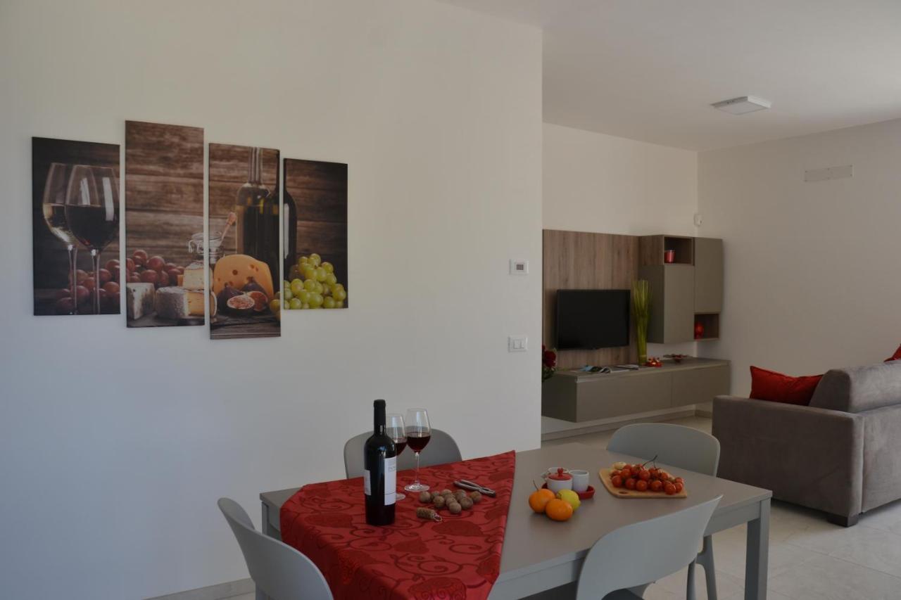 Il Tramonto Apartment - Villaggio Di Mary لوكوروتوندو المظهر الخارجي الصورة